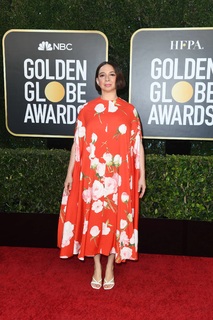 Maya Rudolph feet photo thumbnail