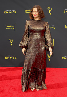 Maya Rudolph feet photo thumbnail