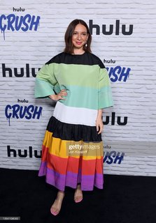 Maya Rudolph feet photo thumbnail