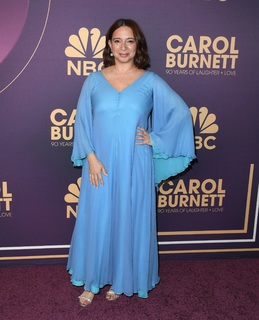 Maya Rudolph feet photo thumbnail