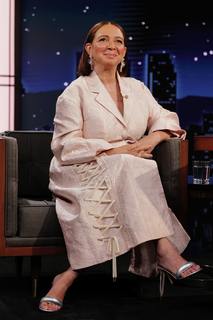 Maya Rudolph feet photo thumbnail