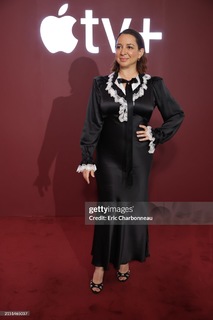 Maya Rudolph feet photo thumbnail