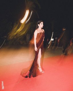 Mayan El Sayed feet photo thumbnail