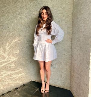 Mayan El Sayed feet photo thumbnail