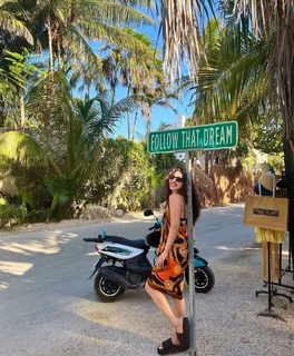 Mayan El Sayed feet photo thumbnail