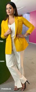 Mayanti Langer feet photo 3