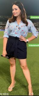 Mayanti Langer feet photo 2