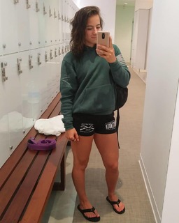 Maycee Barber feet photo thumbnail