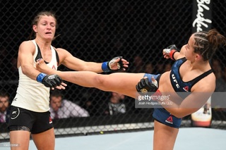 Maycee Barber feet photo thumbnail