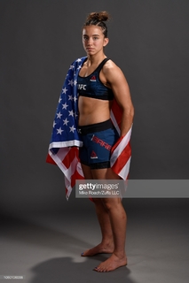 Maycee Barber feet photo thumbnail