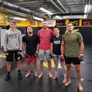 Maycee Barber feet photo thumbnail