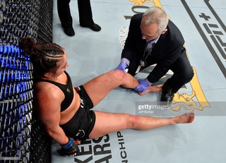 Maycee Barber feet photo thumbnail