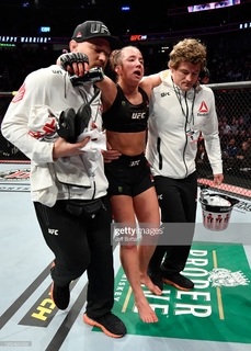 Maycee Barber feet photo thumbnail