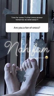 Maycee Barber feet photo thumbnail