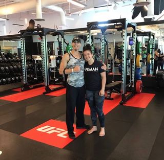 Maycee Barber feet photo thumbnail