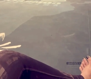 Maycee Barber feet photo thumbnail