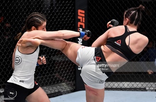 Maycee Barber feet photo thumbnail