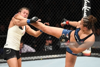 Maycee Barber feet photo thumbnail