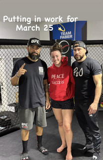 Maycee Barber feet photo thumbnail