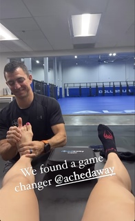 Maycee Barber feet photo thumbnail