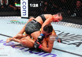 Maycee Barber feet photo thumbnail