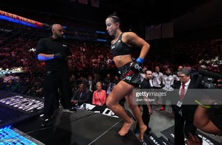 Maycee Barber feet photo thumbnail