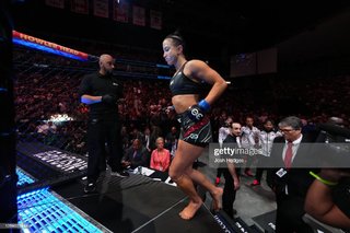 Maycee Barber feet photo thumbnail