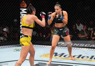 Maycee Barber feet photo thumbnail