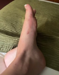Maycee Barber feet photo thumbnail