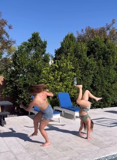 Maycee Barber feet photo thumbnail