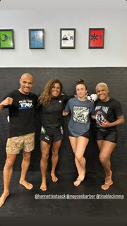 Maycee Barber feet photo thumbnail