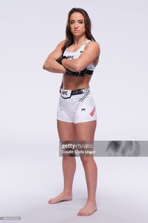 Maycee Barber feet photo 5