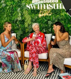 Maye Musk feet photo 3