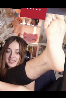 Mayichi feet photo 1