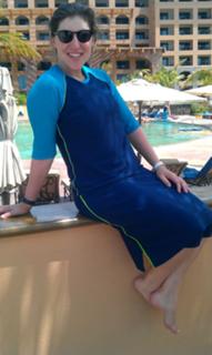 Mayim Bialik feet photo thumbnail