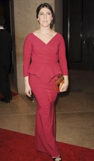 Mayim Bialik feet photo thumbnail
