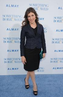 Mayim Bialik feet photo thumbnail