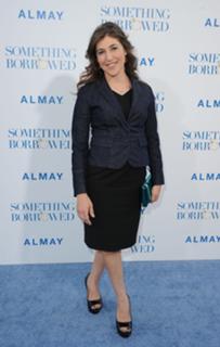Mayim Bialik feet photo thumbnail