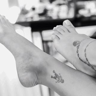 Mayra Cardi feet photo 9
