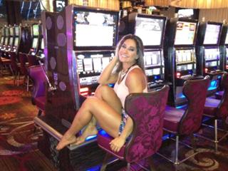 Mayra Cardi feet photo 3