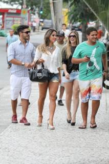 Mayra Cardi feet photo 3