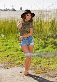 Mayra Leal feet photo 5