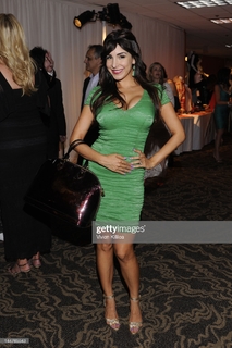 Mayra Veronica feet photo 5