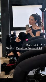 Mayrín Villanueva feet photo thumbnail