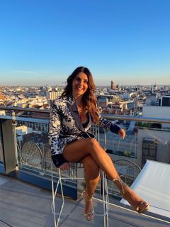 Mayrín Villanueva feet photo thumbnail