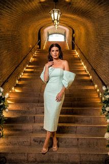 Mayrín Villanueva feet photo 1