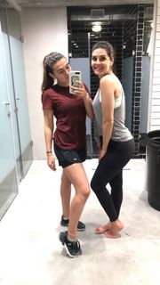 Mayrín Villanueva feet photo 9
