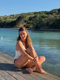 Mayrín Villanueva feet photo 4