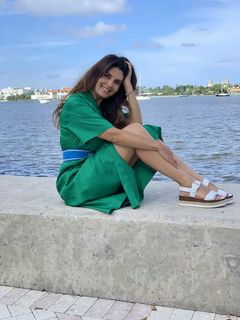 Mayrín Villanueva feet photo 5