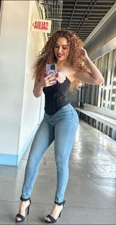 Mayté Carranco feet photo 2
